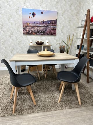 Mesa y 4 Sillas Comedor