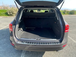 Volkswagen Touareg 2012