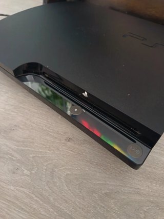 Consola Sony PS3 Negra + Mando y Juegos