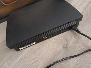 Consola Sony PS3 Negra + Mando y Juegos