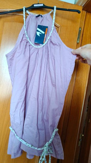 Camiseta lila XL con etiqueta