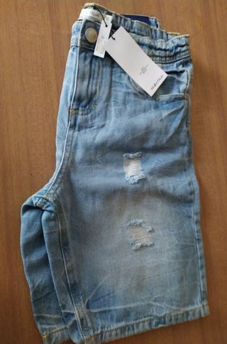 Pantaloncino jeans nuovo bimbo 9-10 anni