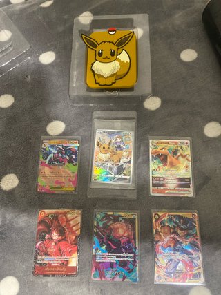 Pack Cartas Pokémon y Llavero Eevee