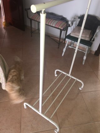 Burro perchero para ropa de metal blanco vintage