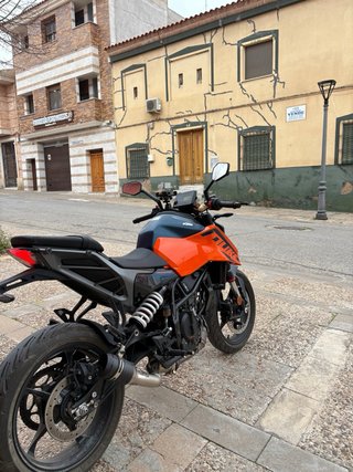 KTM Duke 125cc 2024 Azul/Naranja
