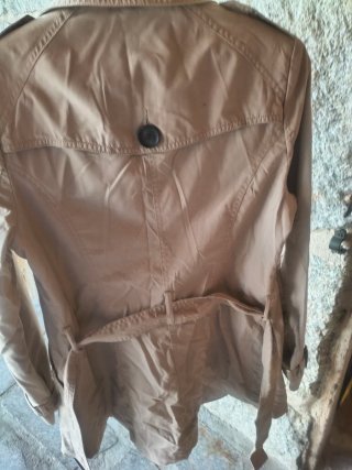 Gabardina Stradivarius Beige Talla S