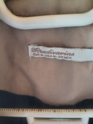 Gabardina Stradivarius Beige Talla S