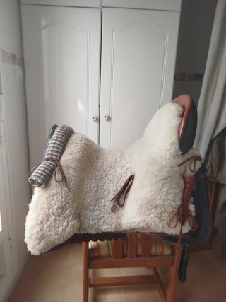 Montura Vaquera Noja Huelva 47. Poco peso y comoda