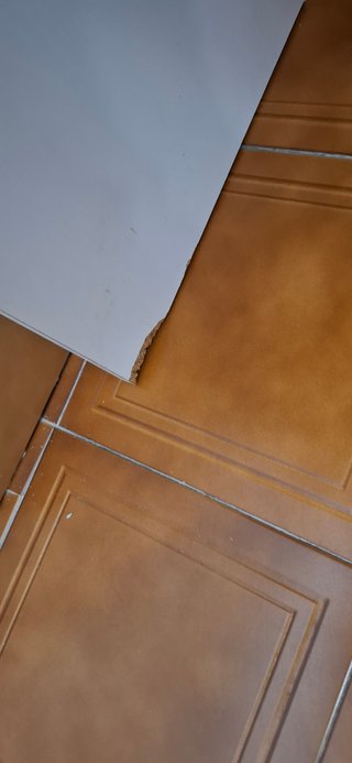 Escritorio blanco con 2 cajones