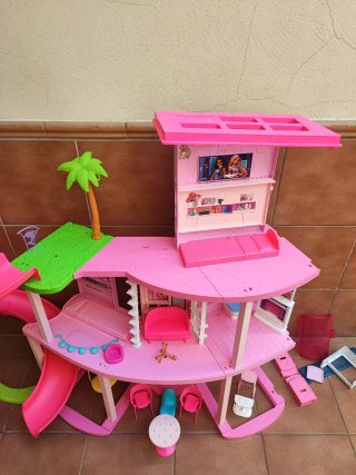 Casa de Muñecas Barbie Dreamhouse 2023