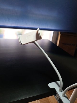 Lámpara LED con pinza y brazo flexible