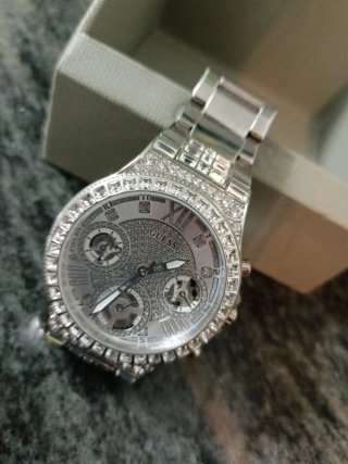Reloj Guess Moonlight Plata. A estrenar. Nuevo.