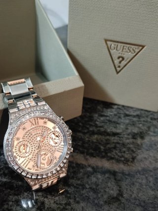 Reloj Guess Moonlight Plata. A estrenar. Nuevo.