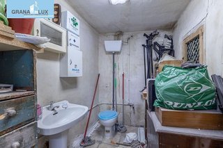 Local comercial en venta en Centro - Sagrario en Granada