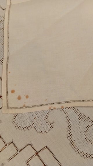 Tovaglia vintage in lino ricamata