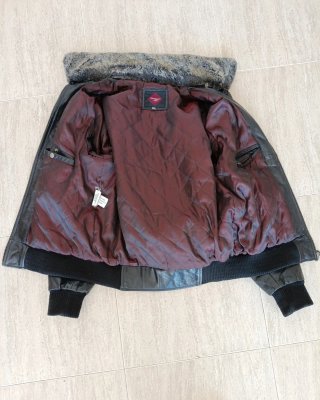 Aviador cuero auténtico cuello de pelo L. Medidas.