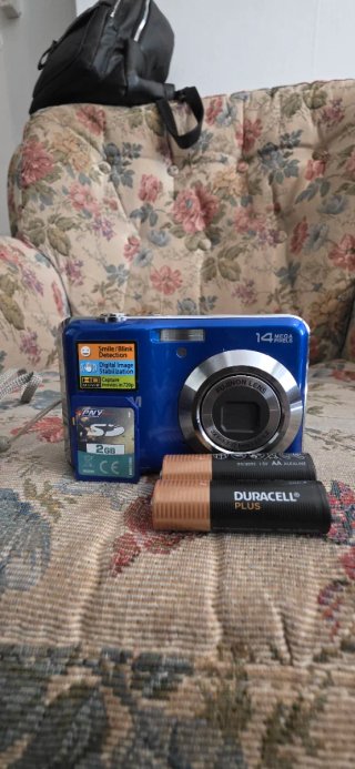 Fujifilm FinePix AV200 Blu