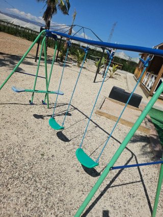 Columpio infantil triple con balancín