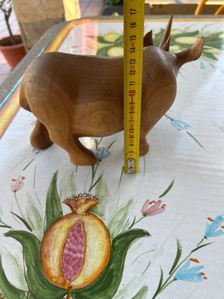 Rinoceronte in legno