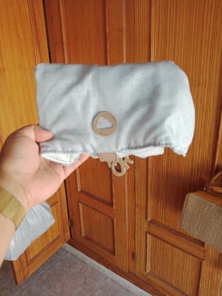 Bolso bebé Mayoral celeste y camel