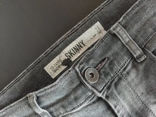 Pantalón vaquero gris elástico skinny