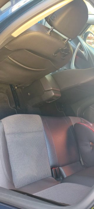 Opel Astra 2012