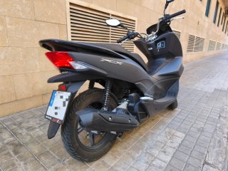 Honda PCX 125cc - ¡Como Nueva! 4000km
