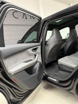 Audi SQ7 2020 BLACK LINE