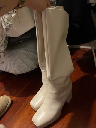 Botas altas blancas Bershka
