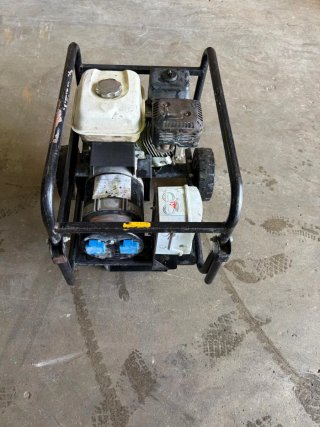 Generador Honda GX200