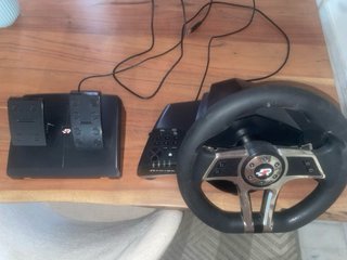 Volante y Pedales Fr-Tec Hurricane MKII