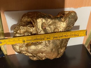 Pietra decorativa dipinta a mano