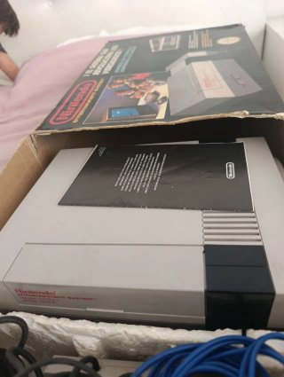 Nintendo NES Caja Española con Mandos y Cables