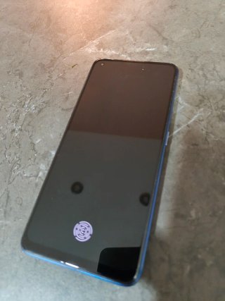 Realme 7 Pro con Caja y gargador. Sin cargador 70€