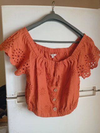 Blusa naranja bordada talla L