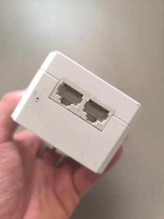 TP-Link AV1000 (SOLO PARA PIEZAS / AVERIADO)