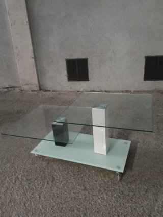 Mesita de comedor o para local