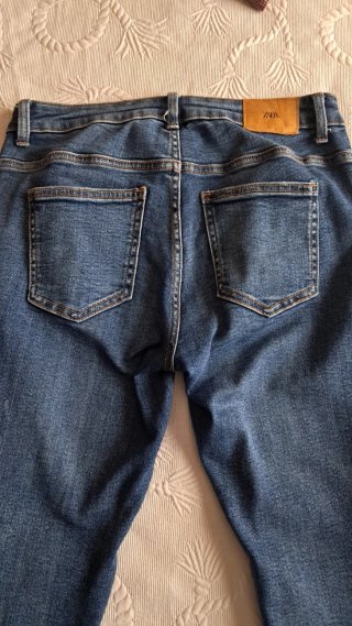 Pantalón vaquero mujer Zara azul