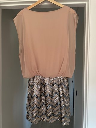 Vestido fiesta lentejuelas y gasa beige