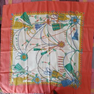 Set 2 Foulard senza etichetta