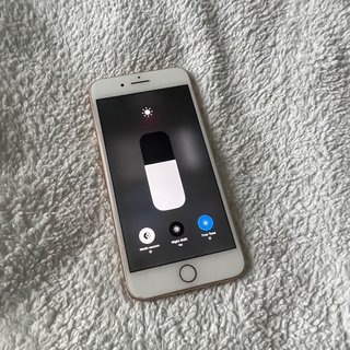 iPhone 8 Plus 64GB Oro