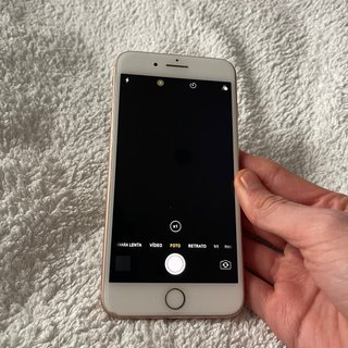 iPhone 8 Plus 64GB Oro