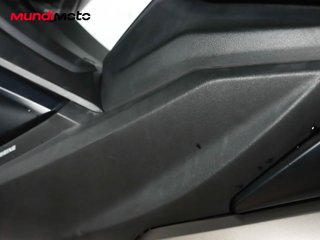 KYMCO AK 550