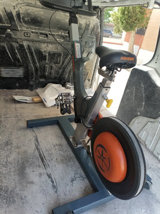 Bicicletta statica da spinning