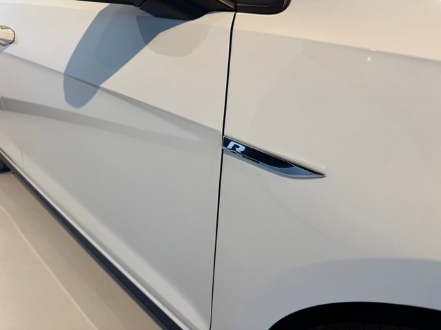 GOLF R 310cv TECHO PRETORIA ACC DCC HIST MANT VW