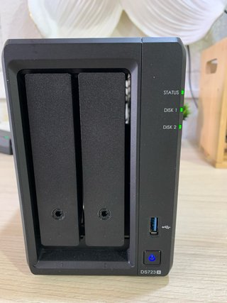 NAS Synology DS723+ 24TB (2x 12TB) servidor