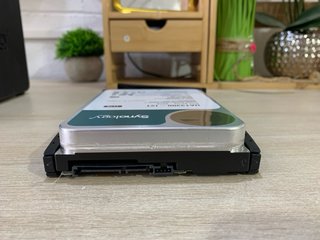 NAS Synology DS723+ 24TB (2x 12TB) servidor