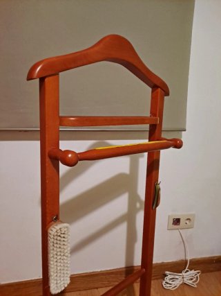 Galán de noche de madera