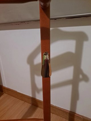 Galán de noche de madera
