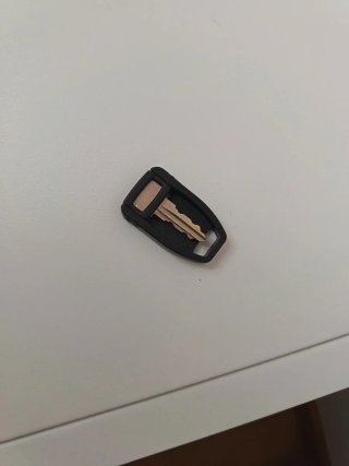 Cajonera de oficina con llave